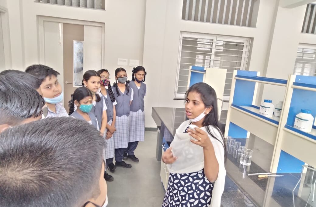 SCIENCE LAB (4)