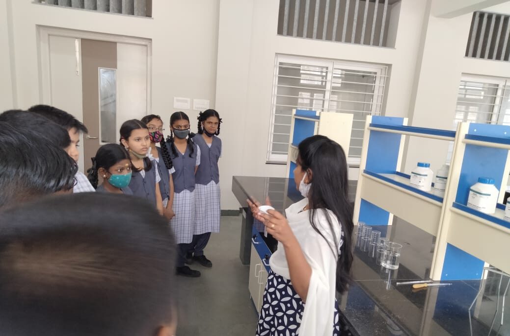 SCIENCE LAB (6)